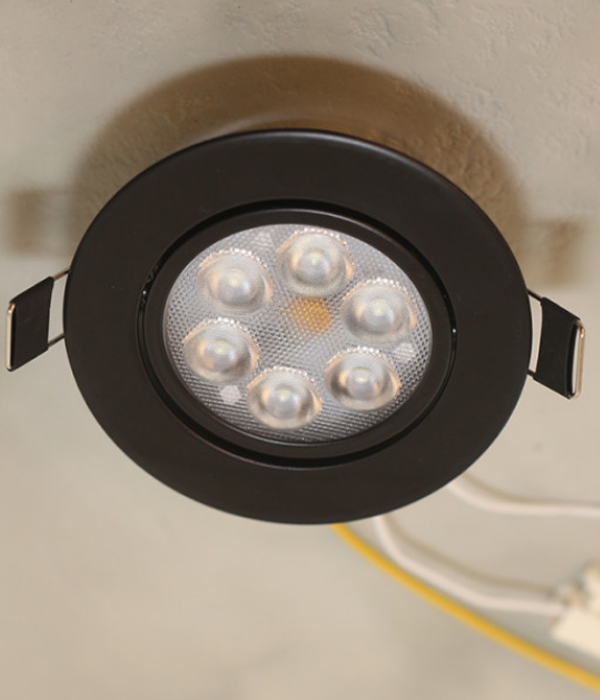 엠비 MR16 타공 75mm(3인치)  LED5W 블랙 은색